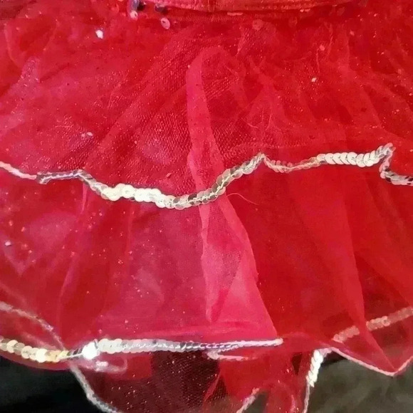 Red and silver one shoulder costume - Picture 3 of 4